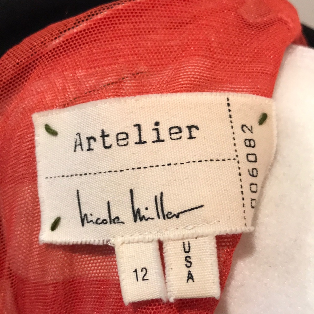 Nicole Miller Dress. - Picture 7 of 9